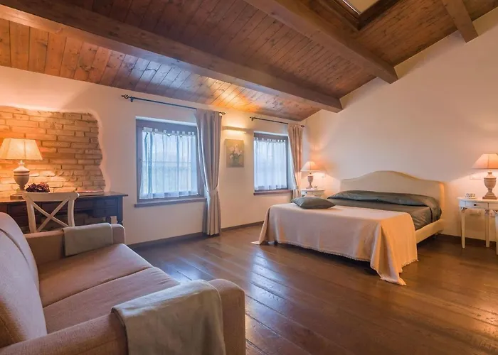 Il Fiore E La Farfalla Villa Pésaro