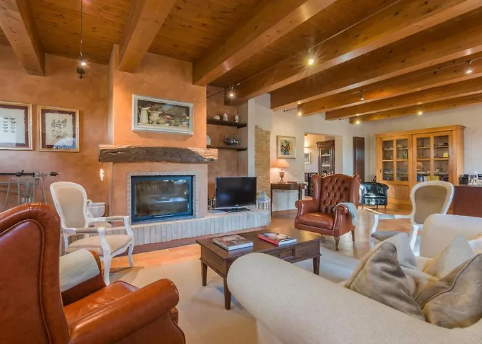 Il Fiore E La Farfalla Villa Pésaro