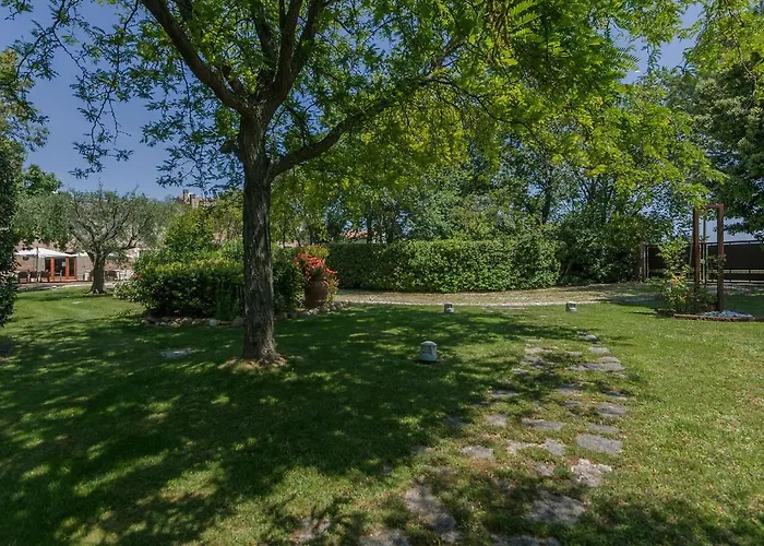 Il Fiore E La Farfalla Villa Pésaro