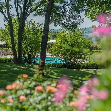 Il Fiore E La Farfalla Willa Pesaro