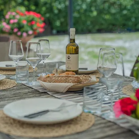 Il Fiore E La Farfalla Willa *