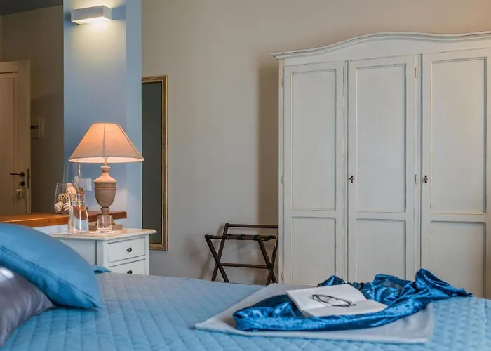 Il Fiore E La Farfalla Πέζαρο