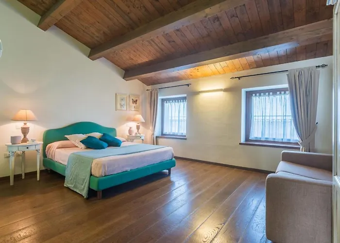 Il Fiore E La Farfalla Βίλα