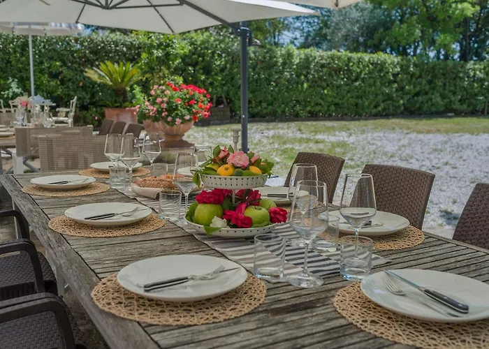 Il Fiore E La Farfalla Βίλα *